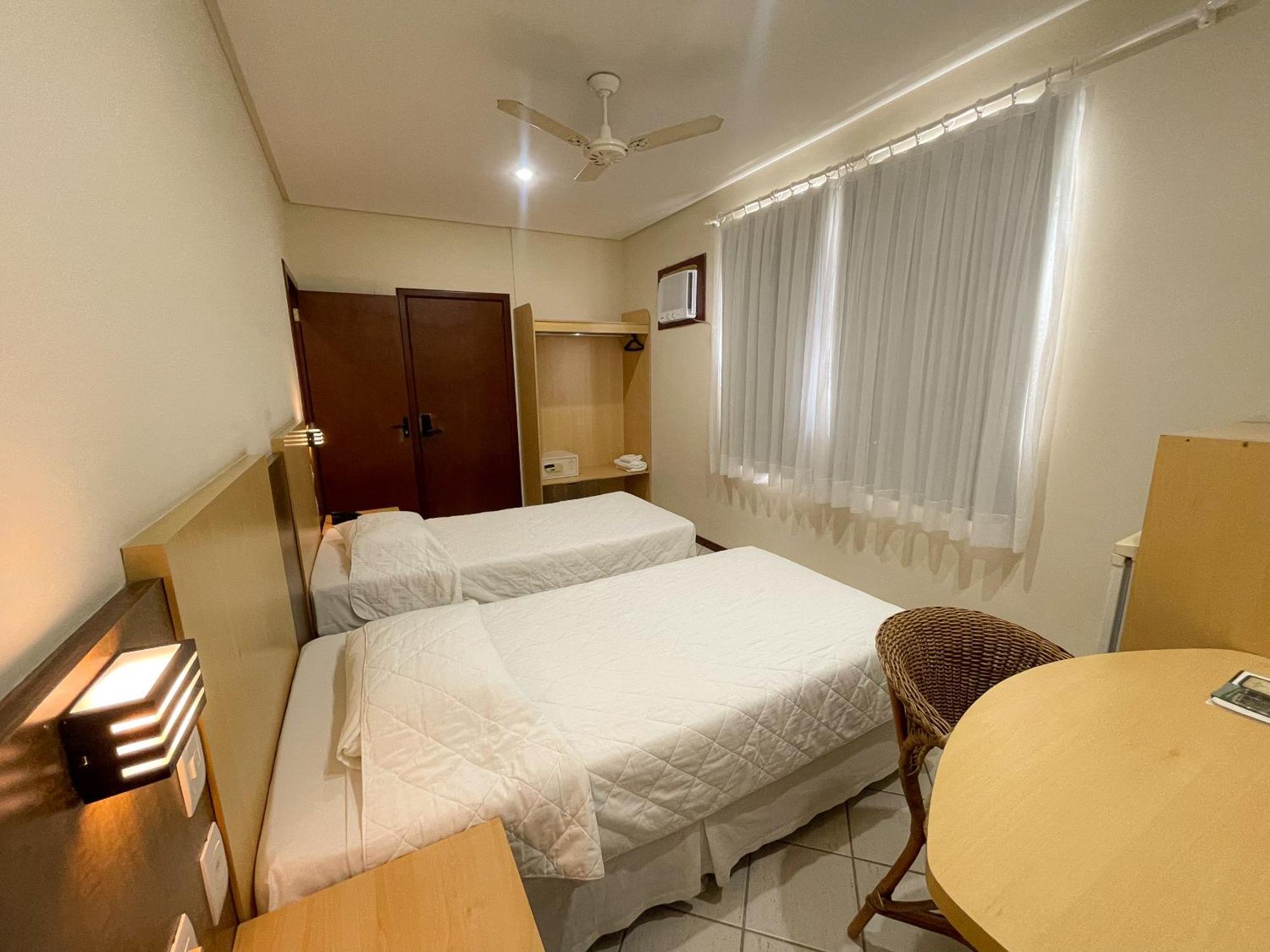 Hotel Plaza Mar Віла-Веля Екстер'єр фото