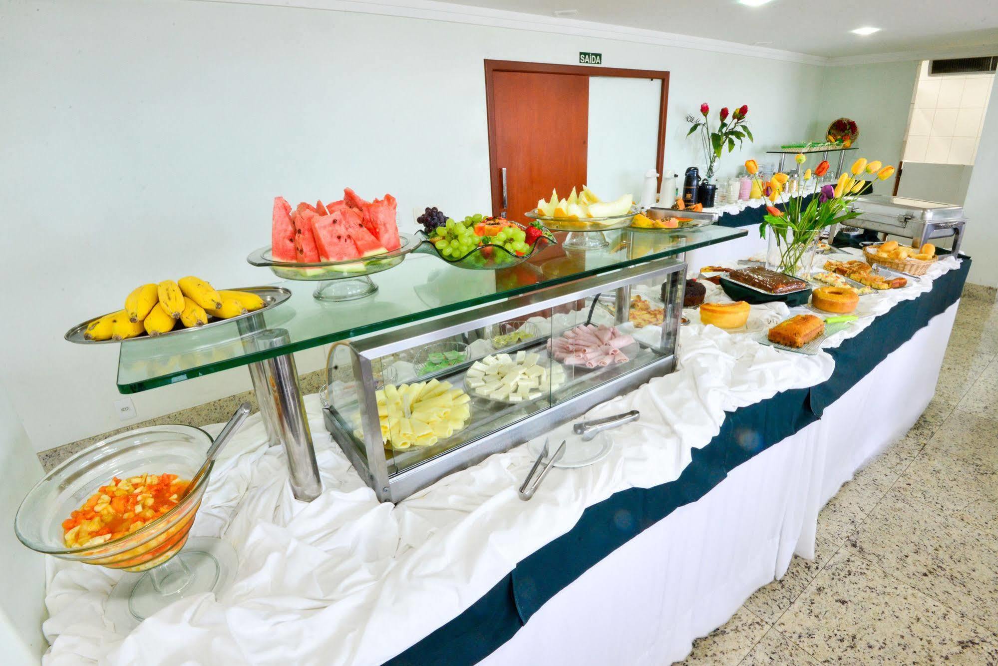 Hotel Plaza Mar Віла-Веля Екстер'єр фото
